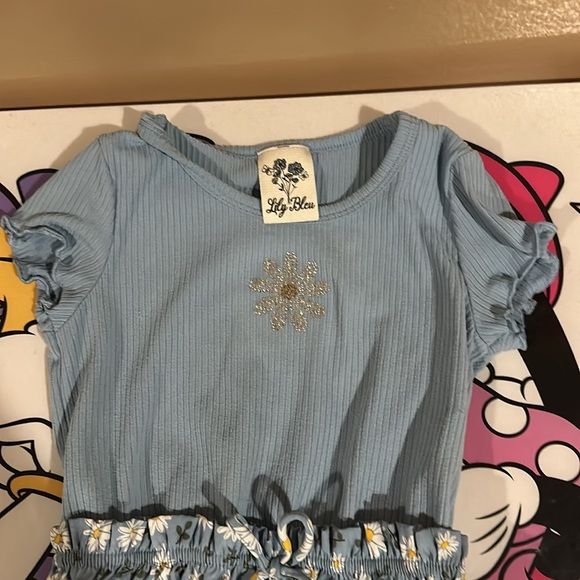 Girls dress - Picture 2 of 6